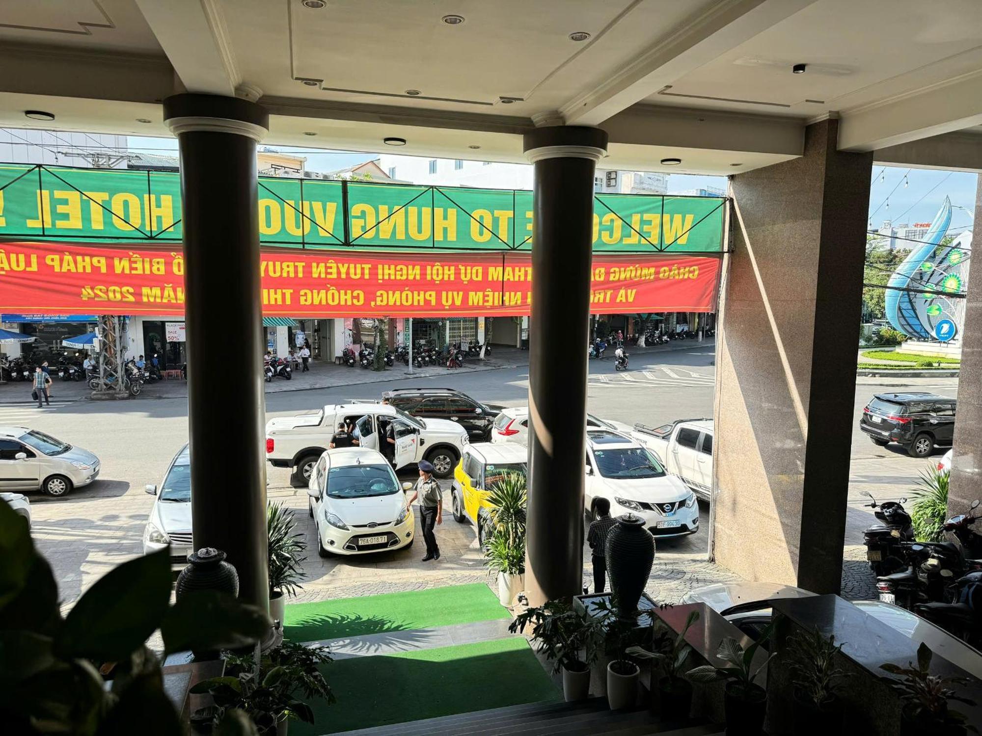 Khach San Hung Vuong Quang Ngai Otel Dış mekan fotoğraf