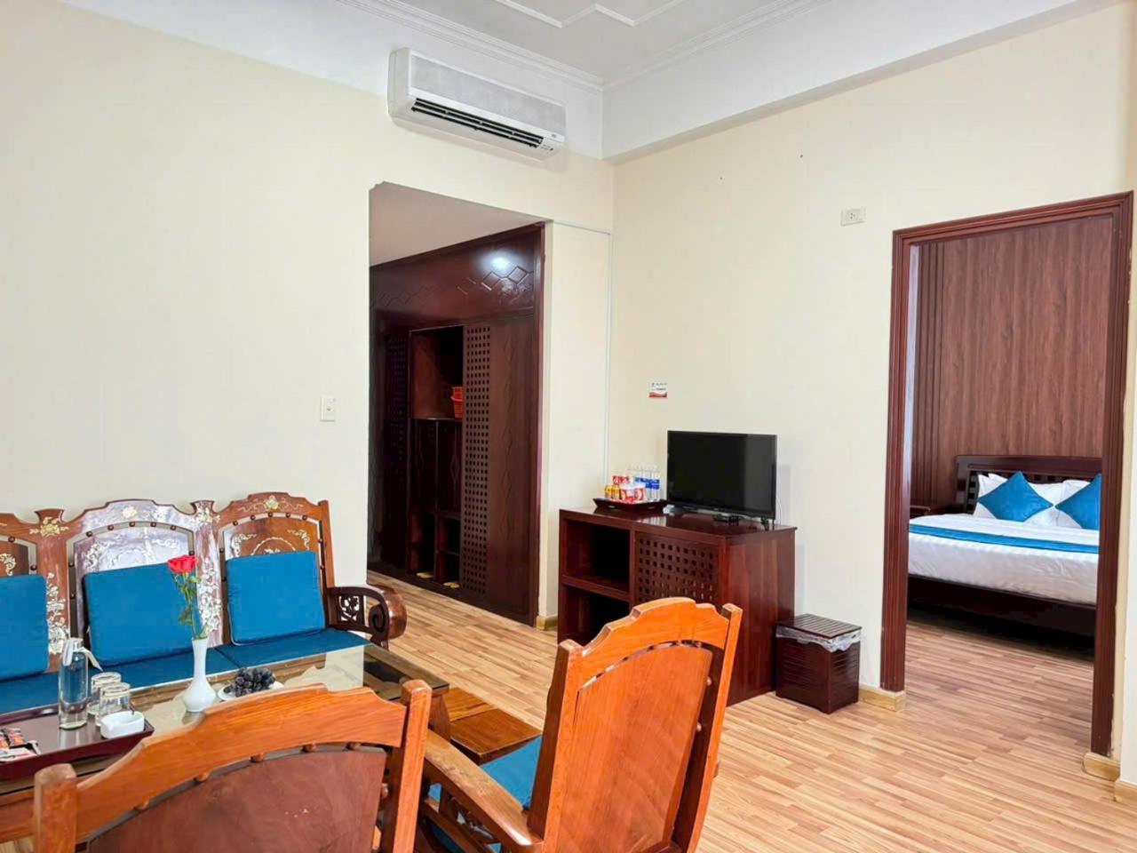 Khach San Hung Vuong Quang Ngai Otel Dış mekan fotoğraf