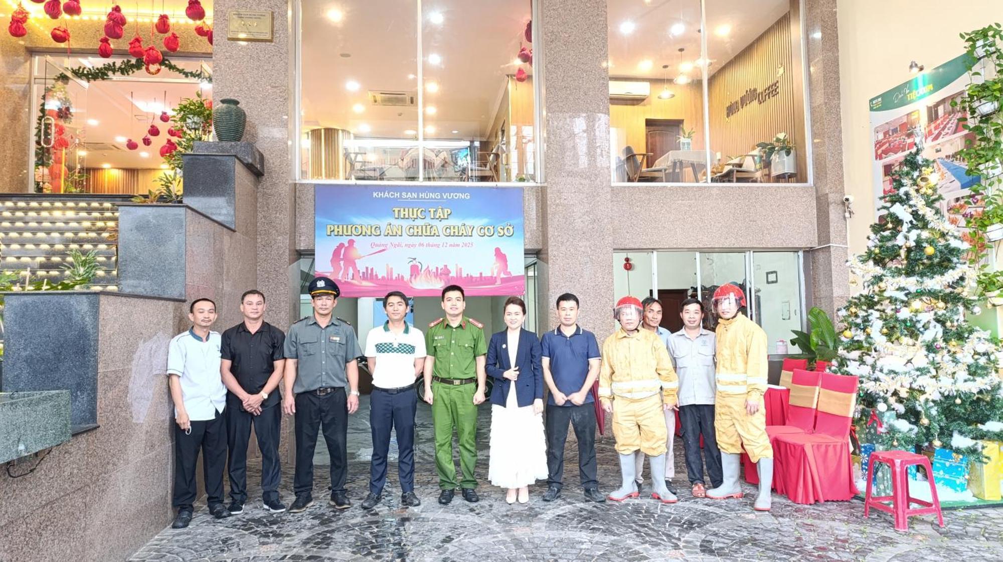 Khach San Hung Vuong Quang Ngai Otel Dış mekan fotoğraf