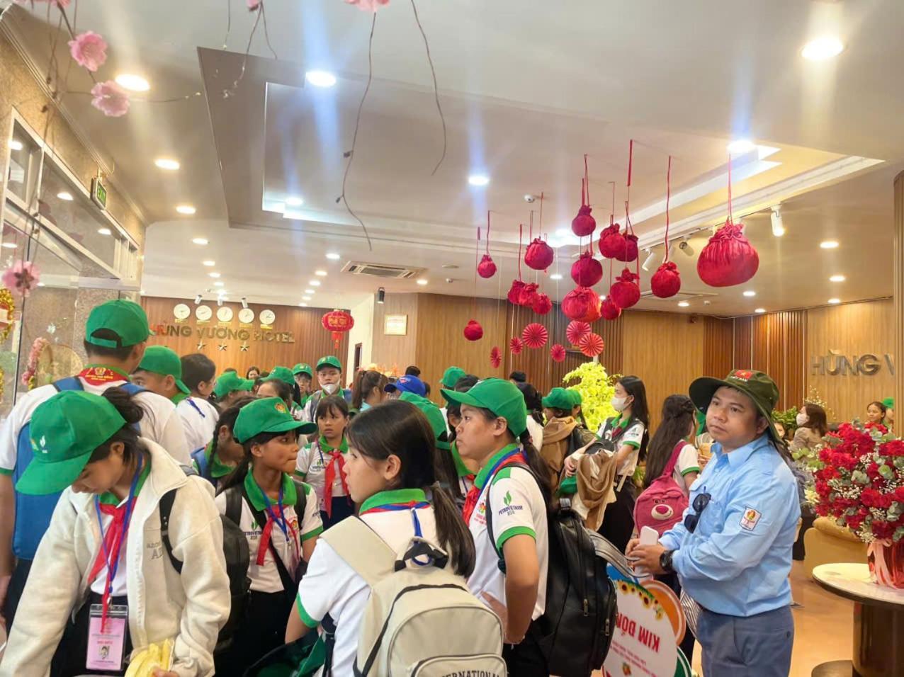 Khach San Hung Vuong Quang Ngai Otel Dış mekan fotoğraf
